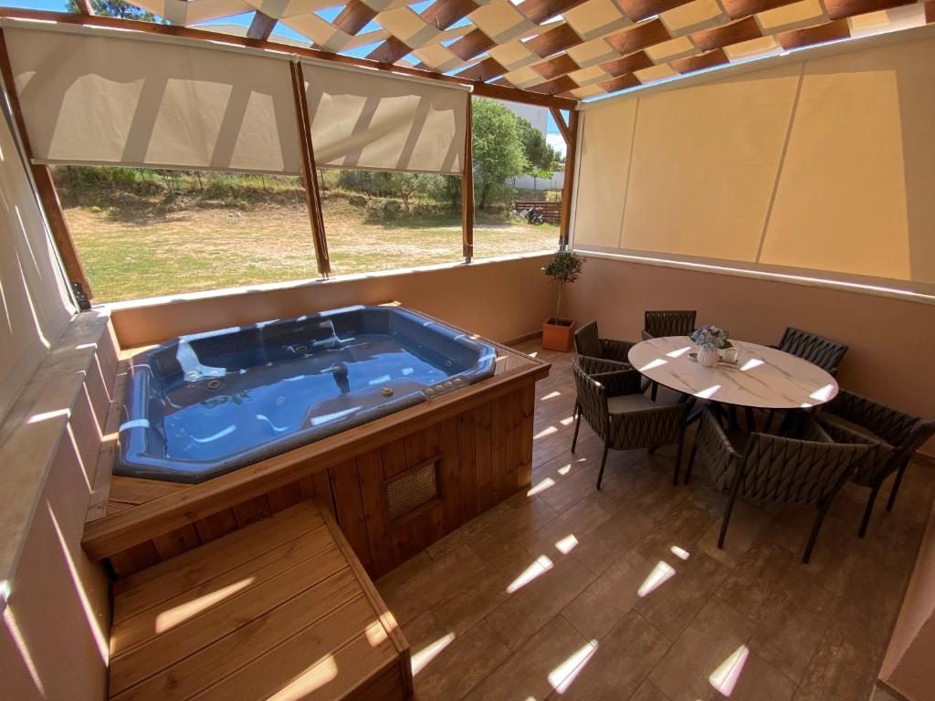 tzakouzi suite
